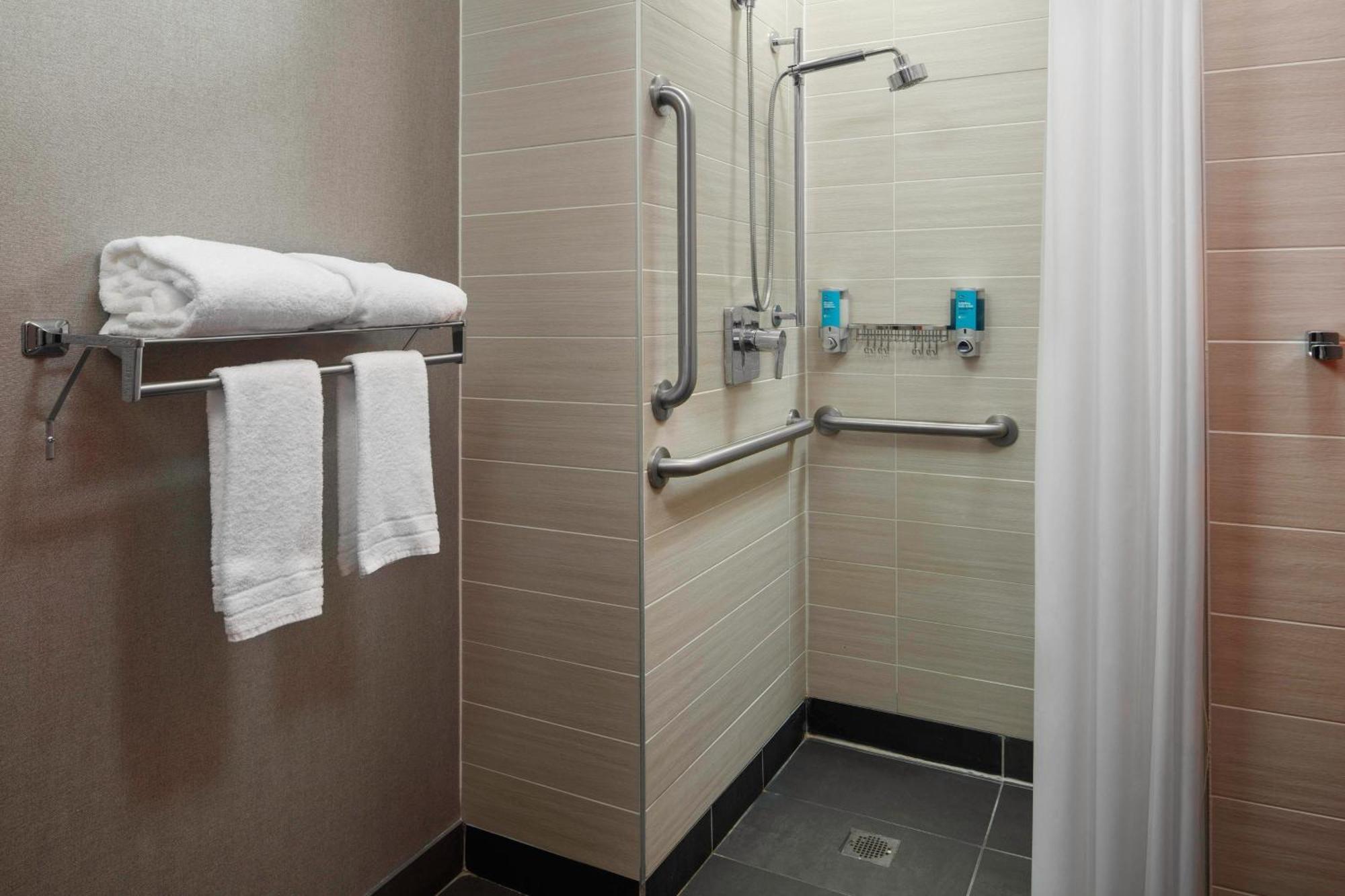 Aloft Buffalo Airport Чіктоваґа Екстер'єр фото